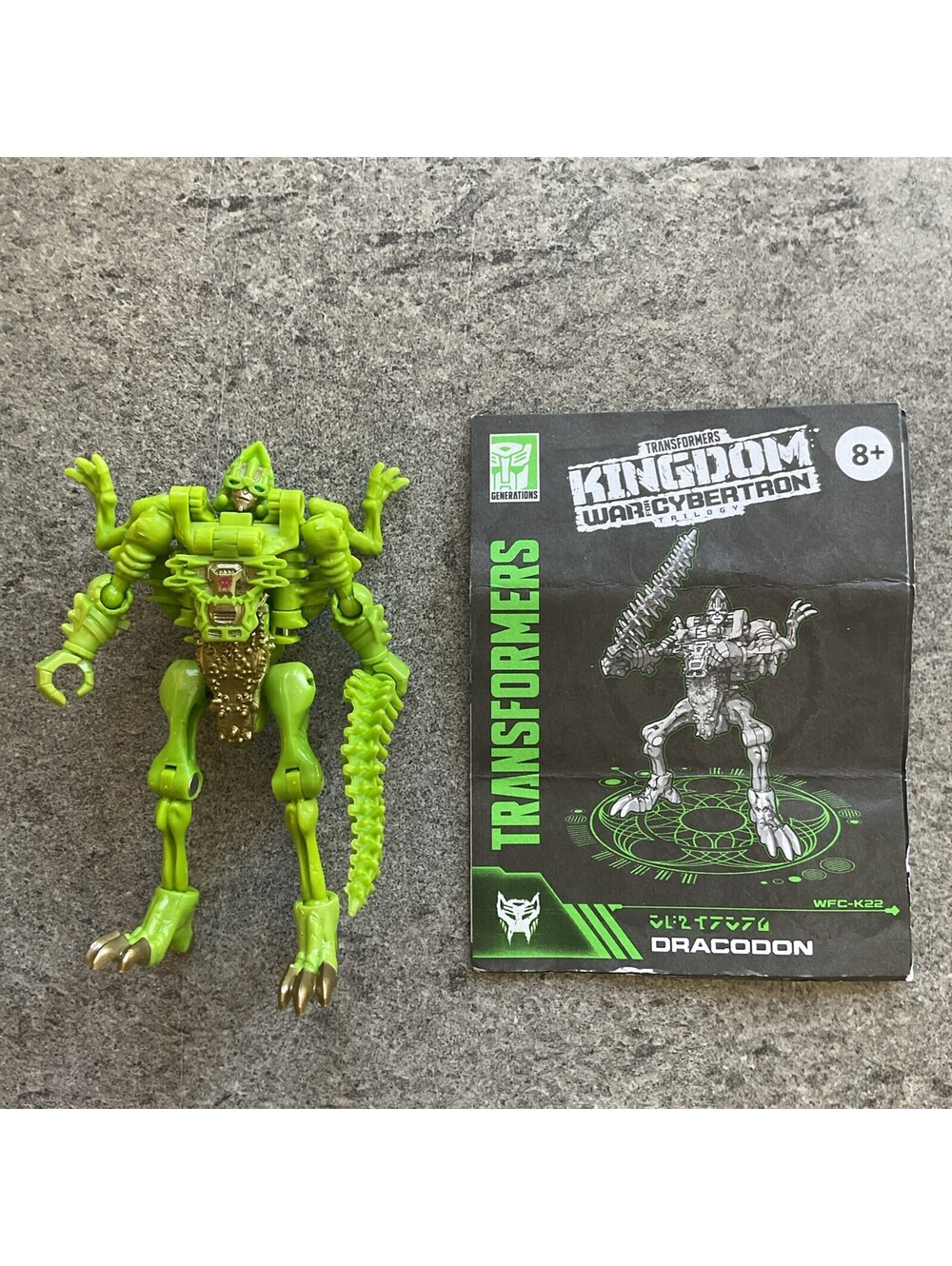 Generations War for Cybertron: Kingdom Core WFC-K22 Dracodon complete Figure